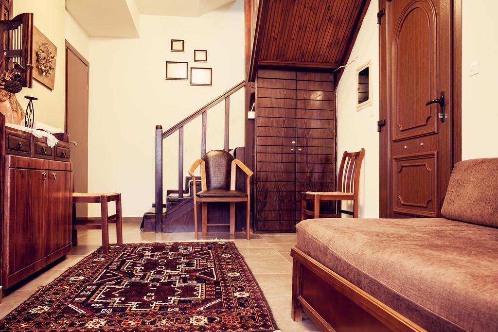 Militsa Guesthouse Naousa  Стая снимка