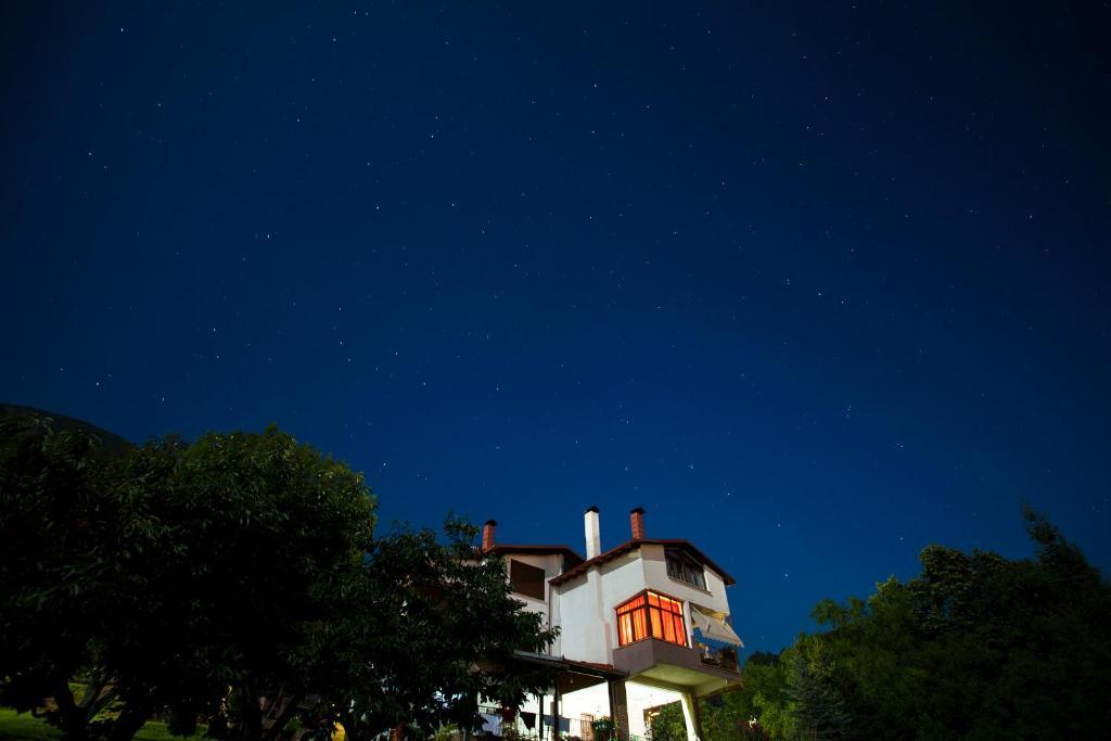 Militsa Guesthouse Naousa  Екстериор снимка